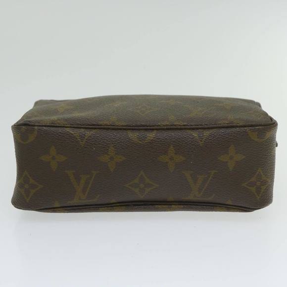 LOUIS VUITTON Poche Toilette Clutch Bag - Picture 3 of 16